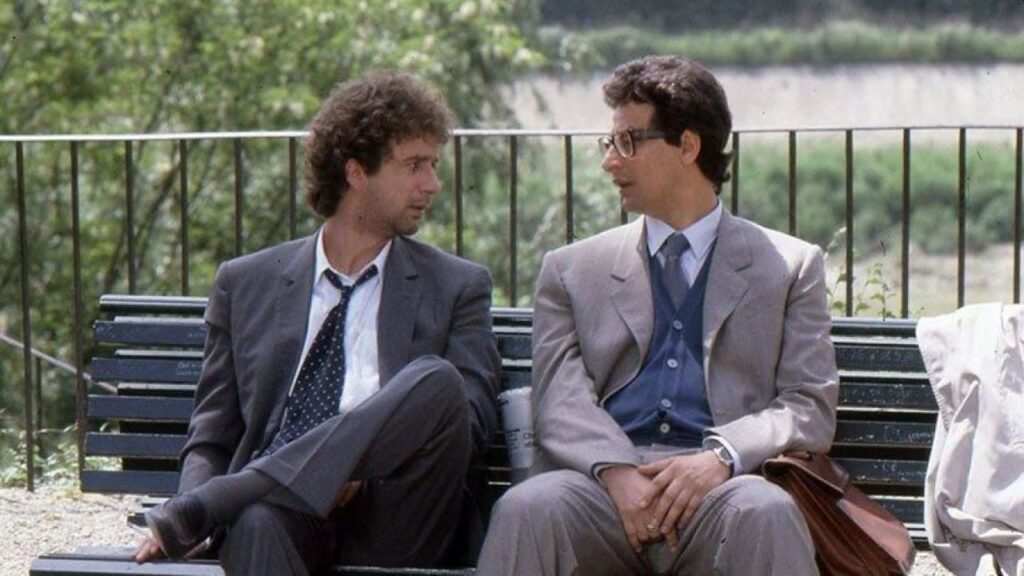 Francesco Nuti: com’è nata la scena della “mortadella comunista” di Caruso Pascoski? Francesco Nuti e Antonio Petrocelli in Caruso Pascoski, la scena della mortadella