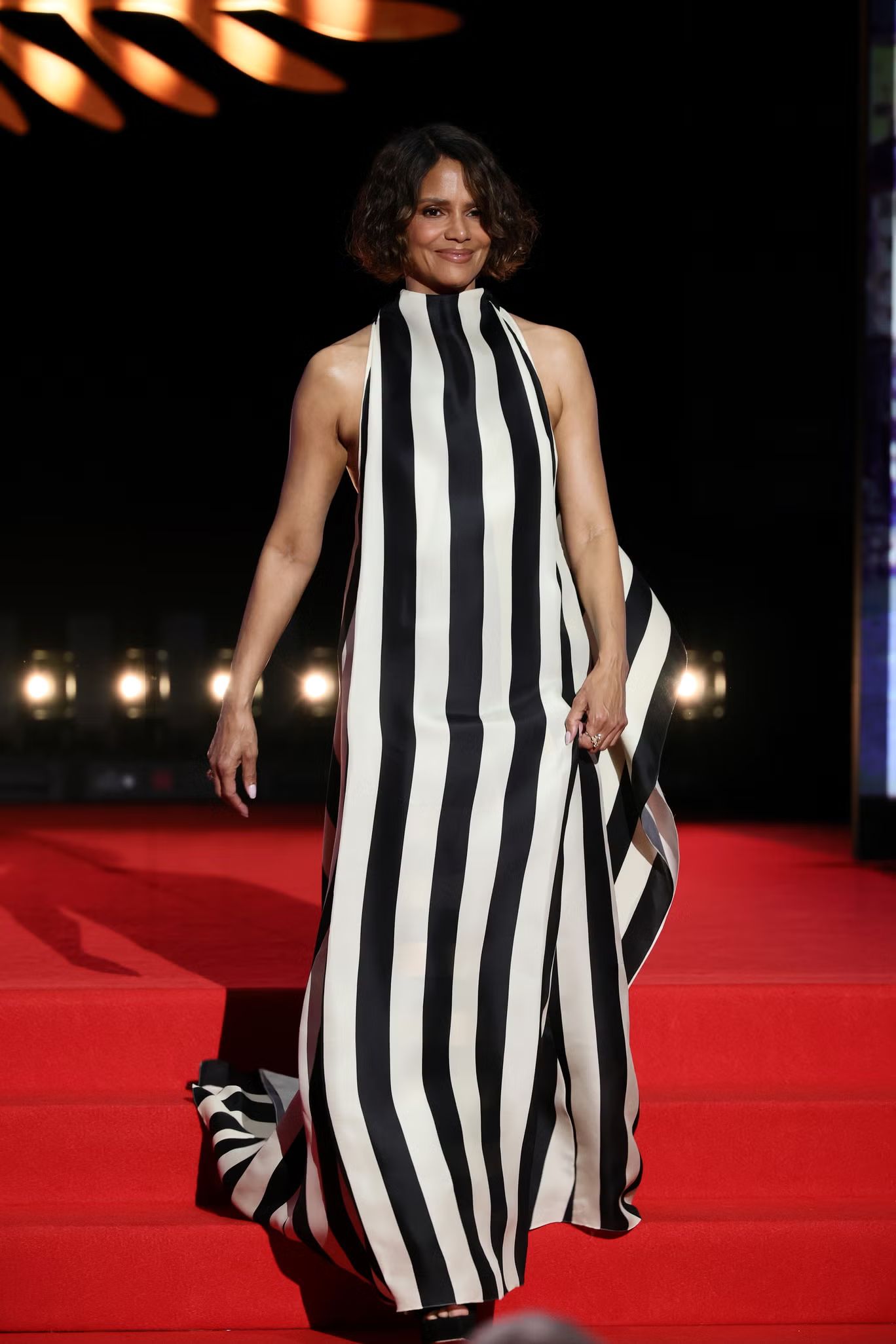 Halle Berry sul red carpet di Cannes 2025