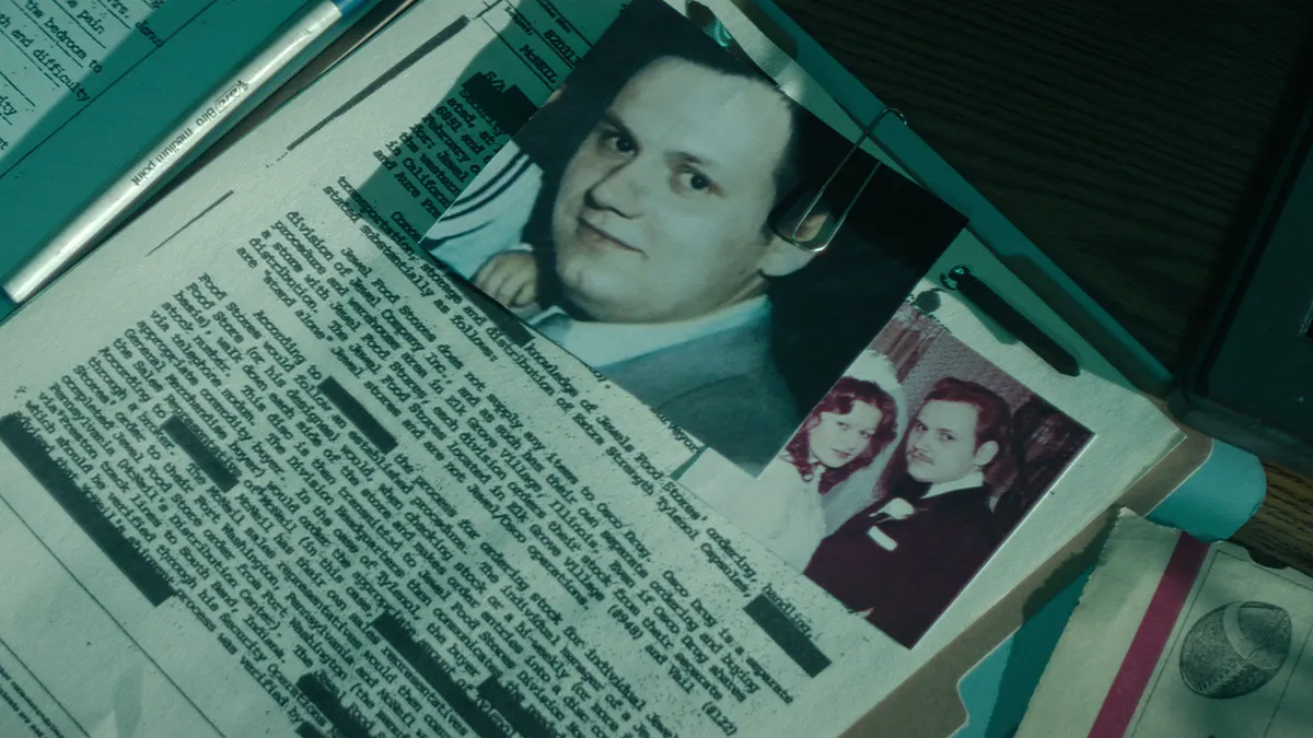 Una scena di Cold Case: Gli omicidi del Tylenoln (fonte: Netflix)