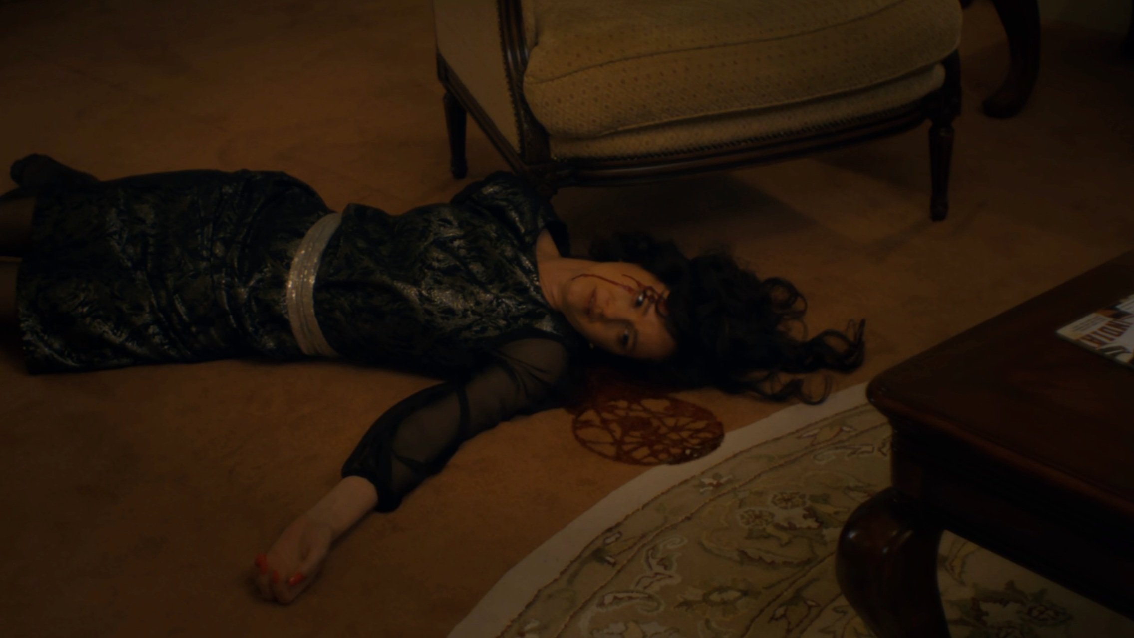 Katherine Waterston nella scena post credit di Fear Street: Prom Queen. 