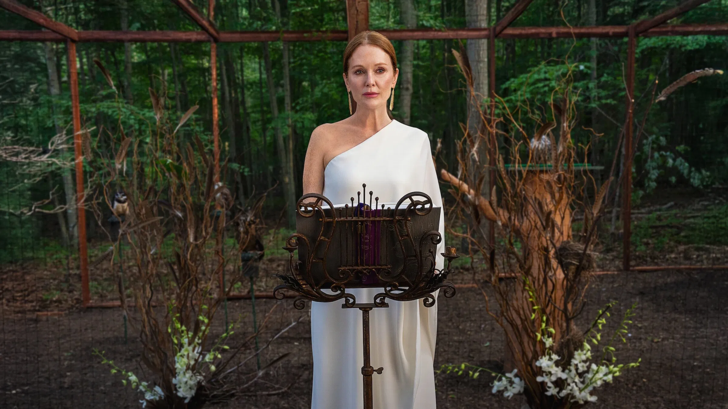 Julianne Moore in Sirens