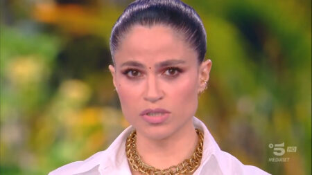 Isola dei Famosi, l’appello di Veronica Gentili per Gaza: “Lì si muore di fame, qui è un gioco” Veronica Gentili lancia un appello per Gaza all'Isola dei Famosi 2025