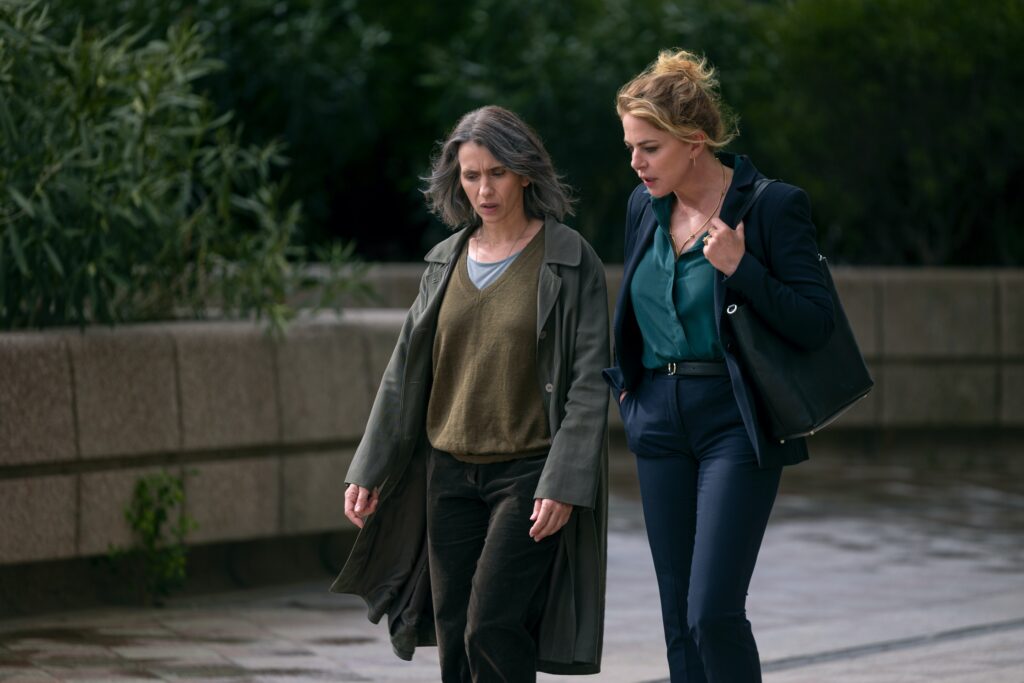 Una scena di Sara - La Donna Nell'ombra (fonte: Netflix)