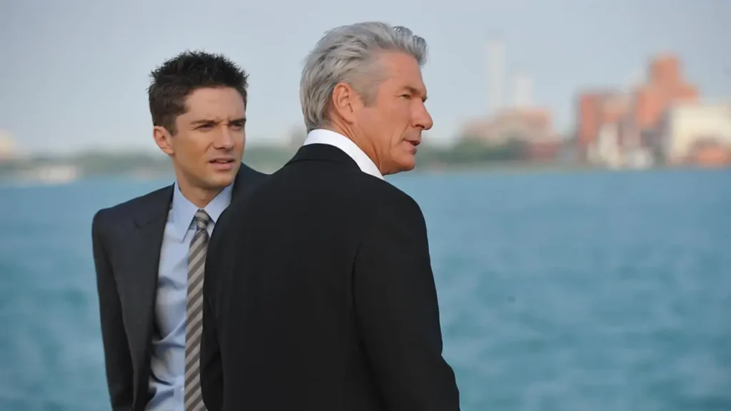 Una scena del film The Double