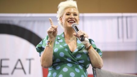 Anne Burrell