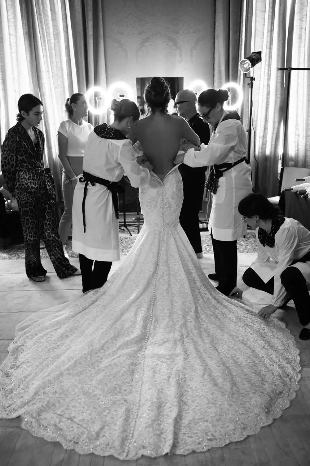 Lauren Sanchez indossa l'abito da sposa di Dolce e Gabbana