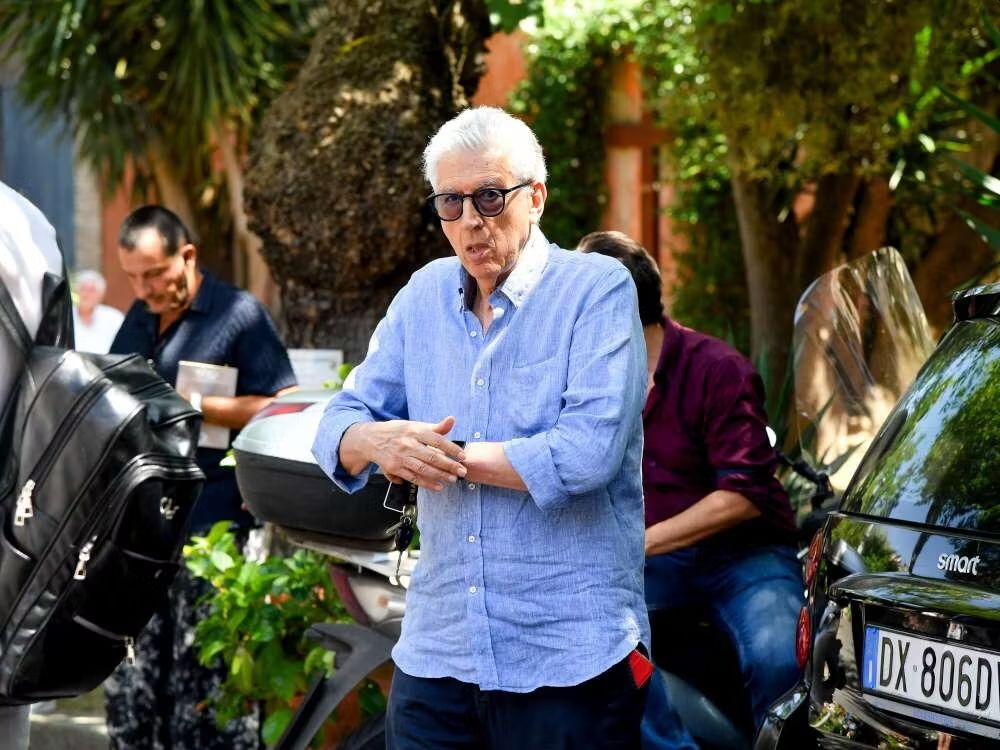 Sergio Martino ai funerali di Alvaro Vitali