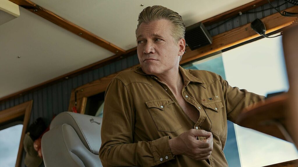 Una scena della serie The Waterfront © 2025 Netflix, Inc.