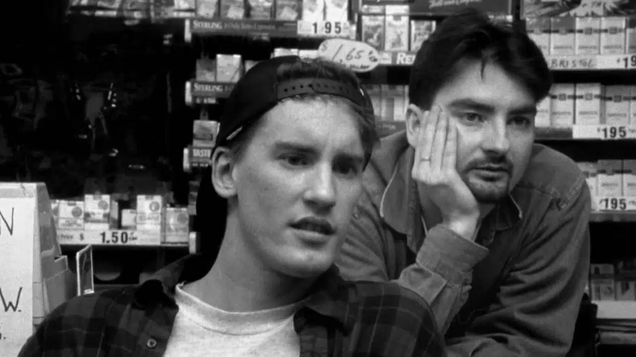 Una scna di Clerks (fonte Miramax Film)