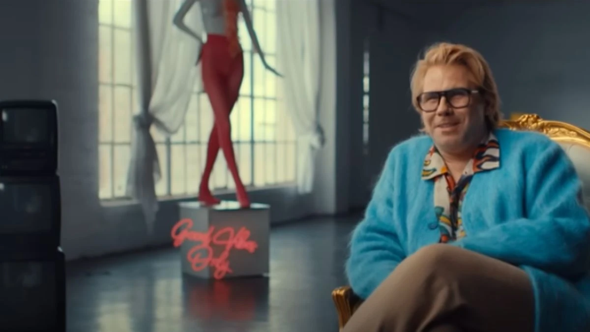 La testimonianza di un ex dipendente in una scena di Trainwreck: il culto di American Apparel. 