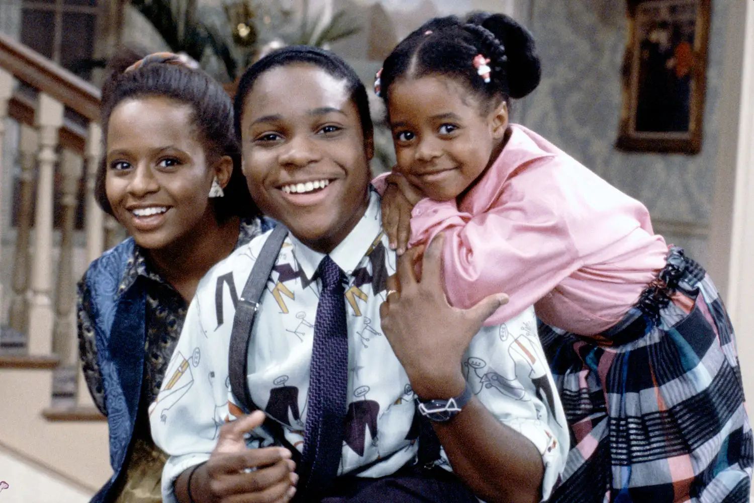 Malcolm Jamal Warner (al centro) ne I Robinson