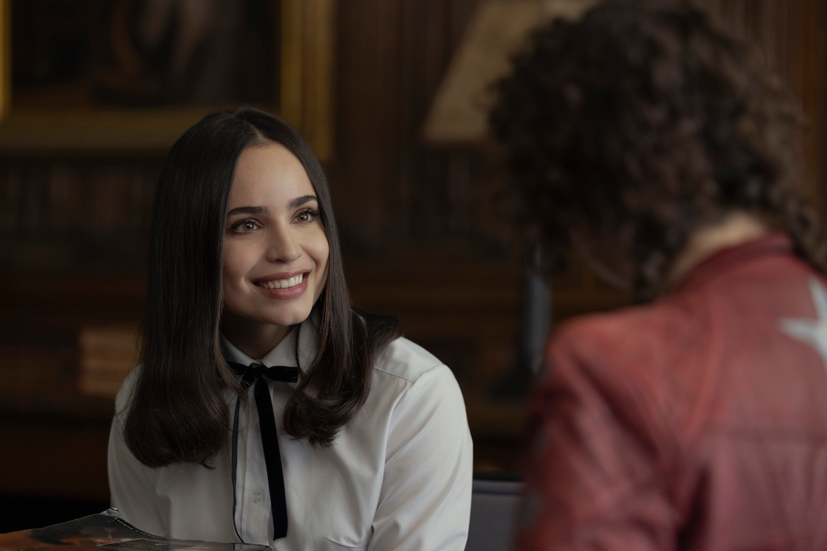 Sofia Carson in una scena de Il mio anno a Oxford.