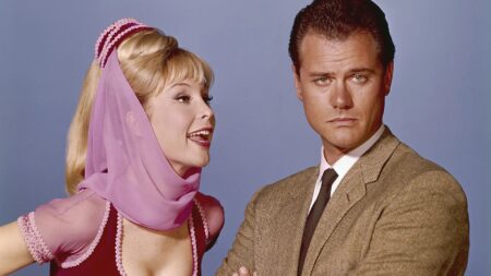 Barbara Eden e Larry Hagman in Strega per amore