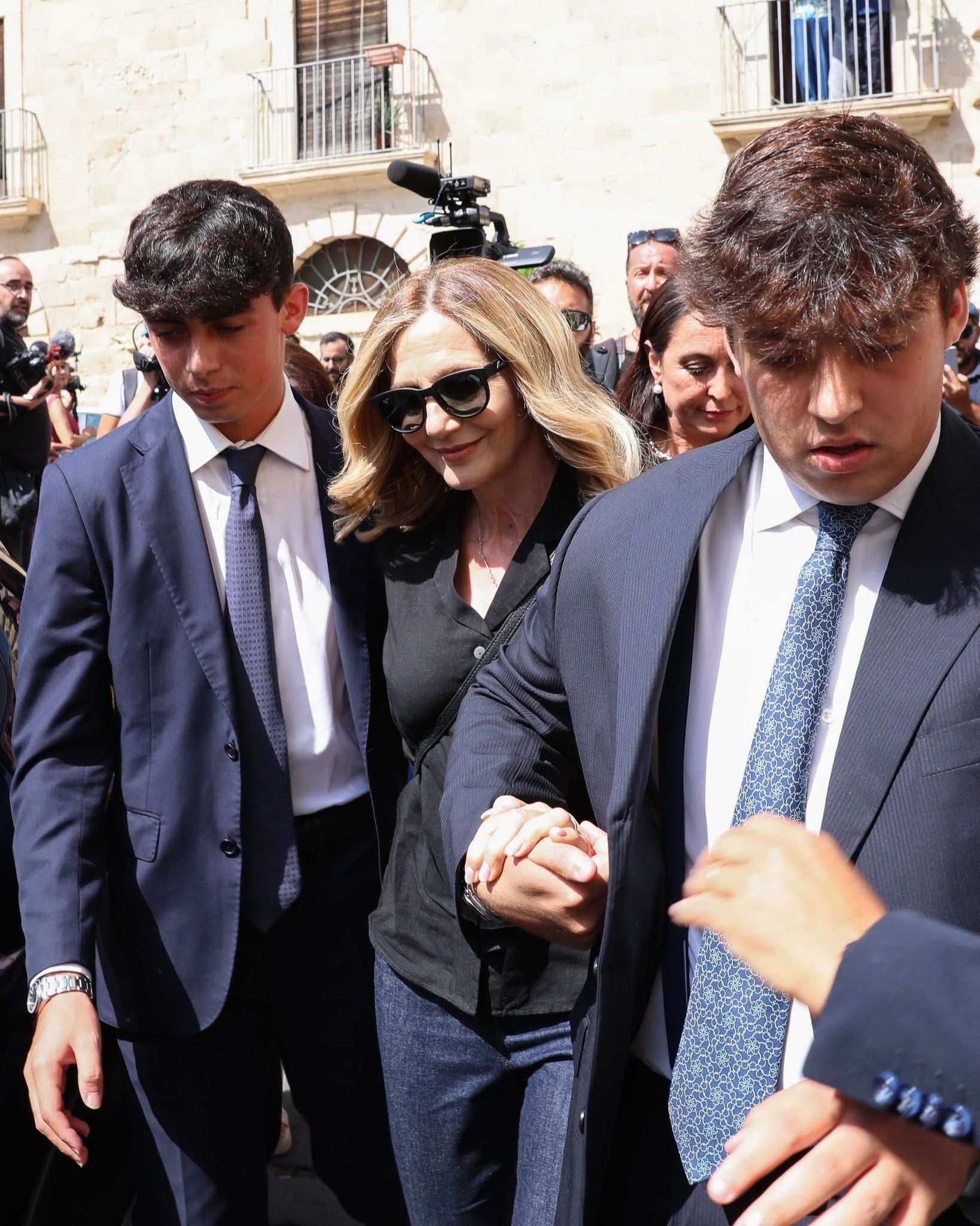 Lorella Cuccarini con i figli di Pierluigi Crucitti