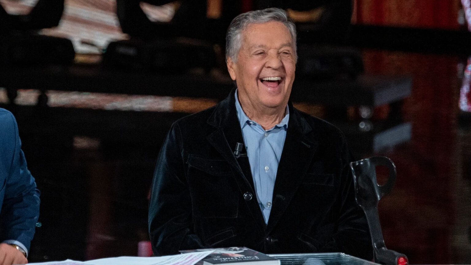 “Mi mostrò il seno” – Renato Pozzetto racconta com’è nata la battuta “Eh la Madonna” Renato Pozzetto