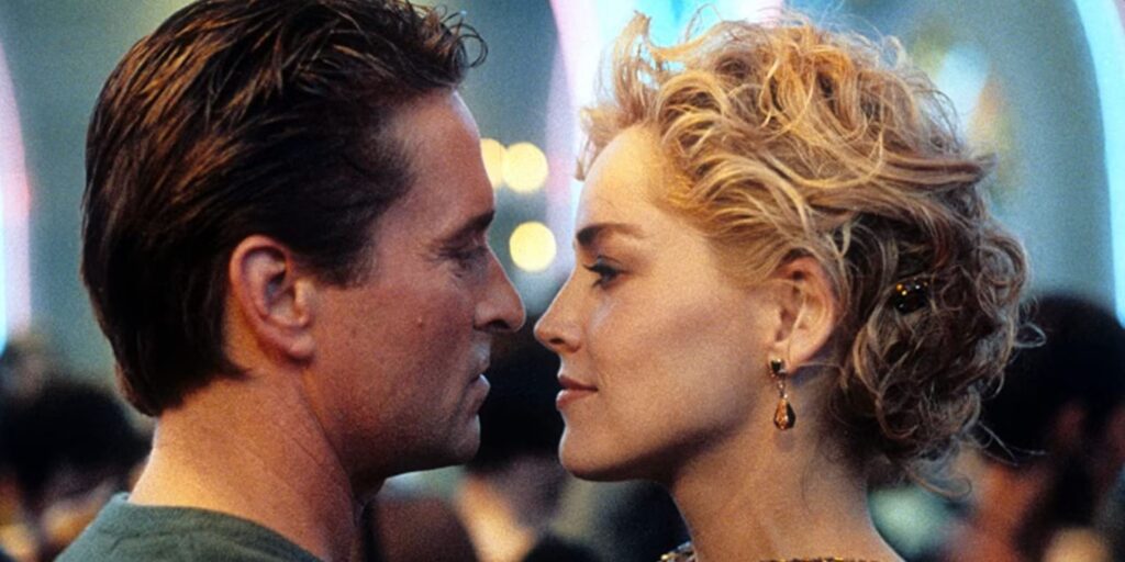 Sharon Stone e Michael Douglas in Basic Instinct
