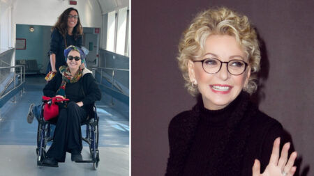 Enrica Bonaccorti in sedia a rotelle