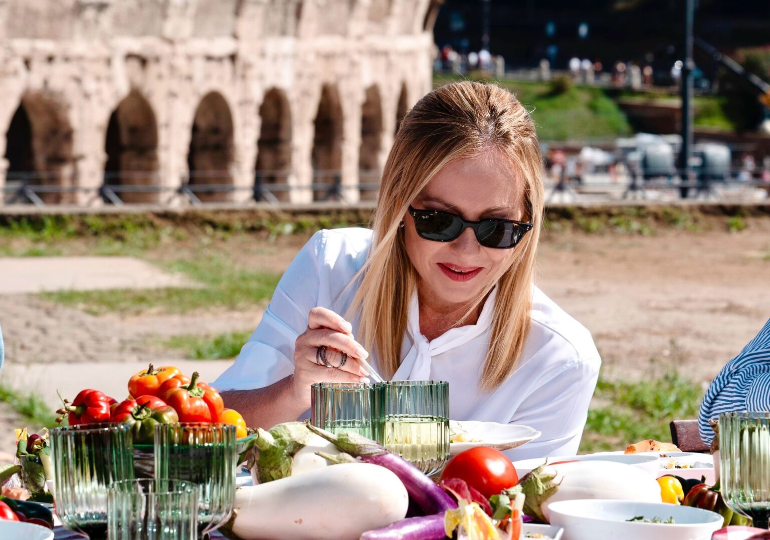 Giorgia Meloni in collegamento con Domenica In dal Tempio di Venere