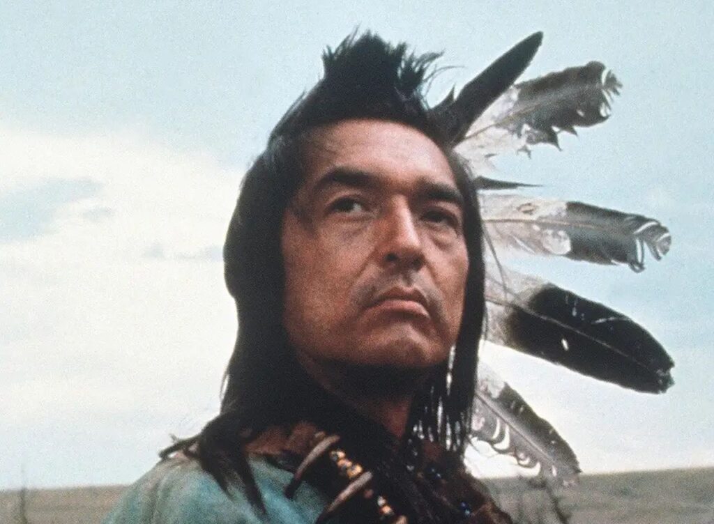 Graham Greene in Balla coi lupi