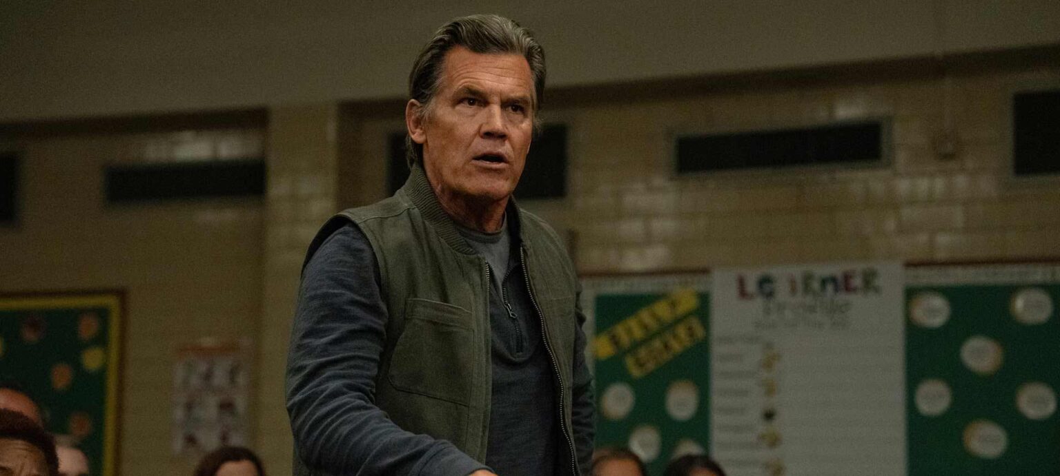 Josh Brolin in Weapons