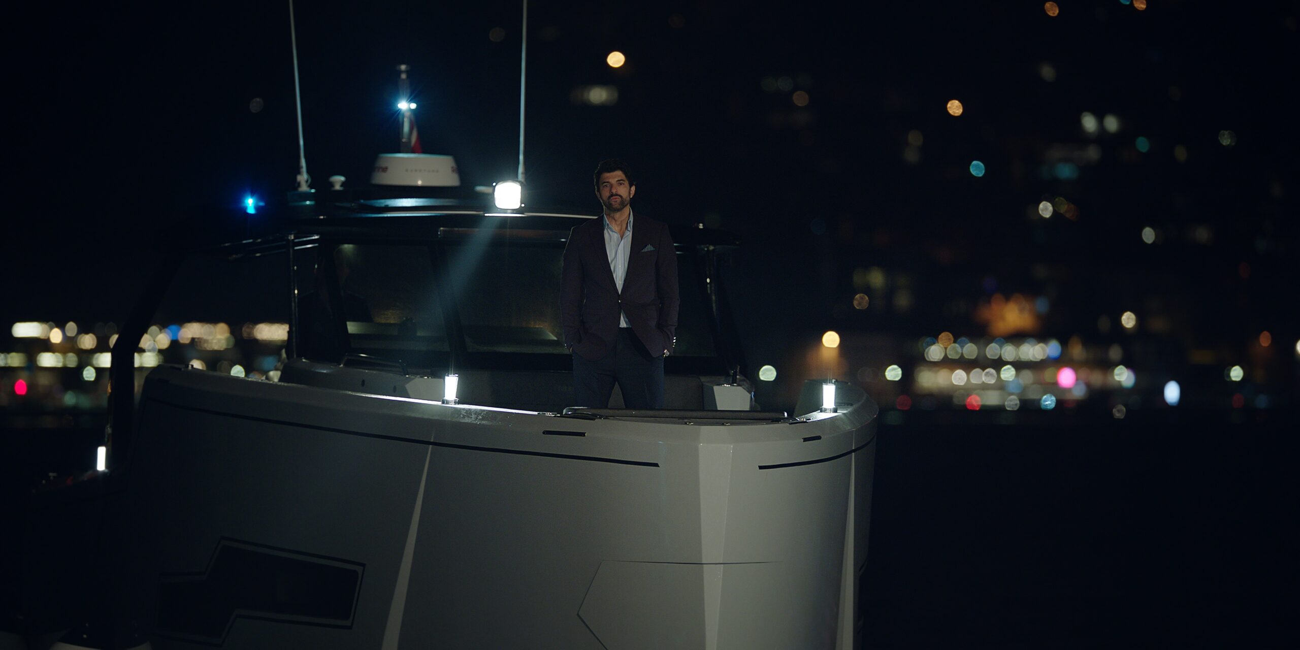 Una scena di Old Money - Mondi. 