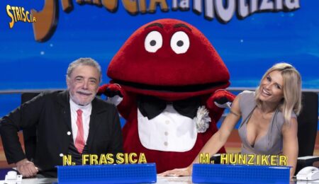 Nino Frassica e Michelle Hunziker a Striscia la notizia