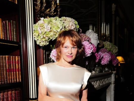 Pamela Anderson rossa