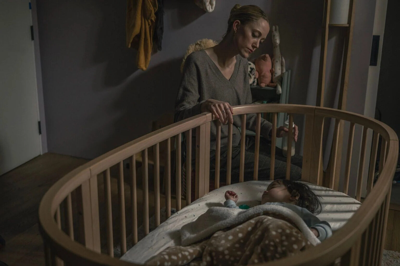 Una scena de La mano sulla culla (fonte: Disney+/Hulu)