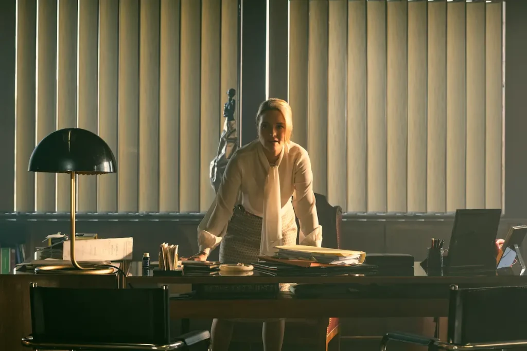Una scena di Mrs Playmen (fonte Netflix)
