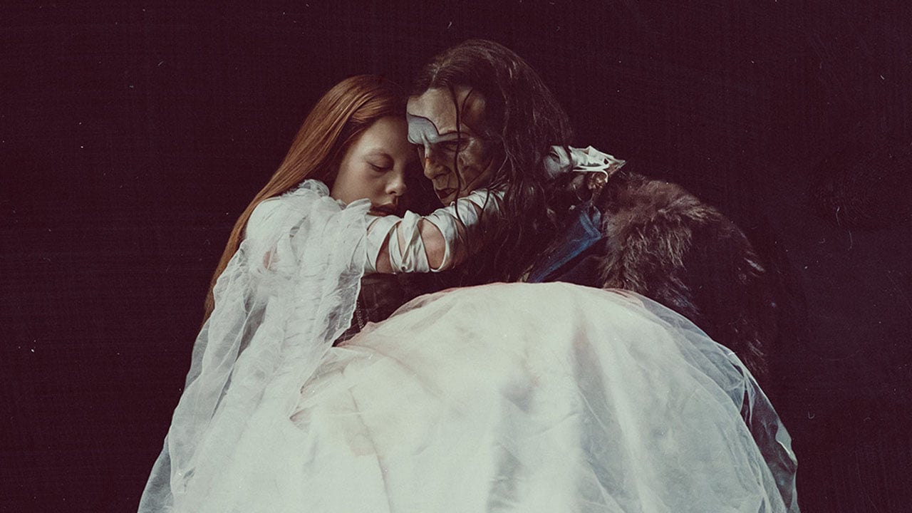 Una scena di Frankenstein (fonte: Netflix)