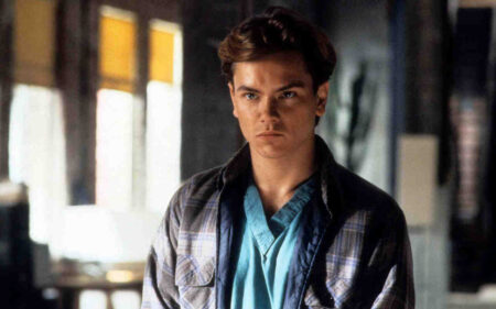 A 32 anni dalla morte di River Phoenix, sua sorella oggi aiuta chi sta per morire: ecco come River Phoenix ne I signori della truffa