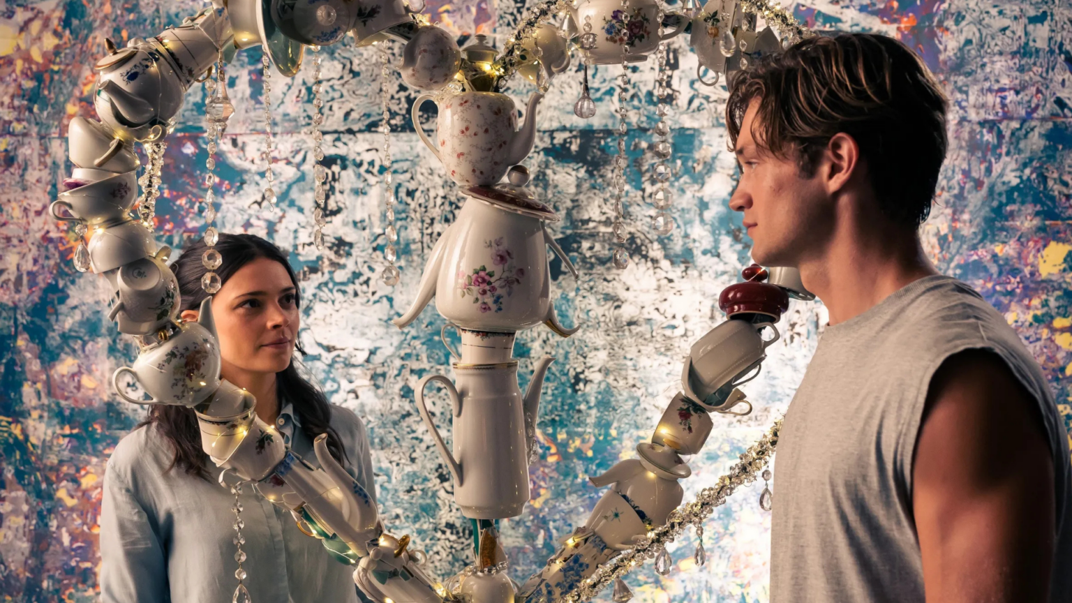 Una scena di Maxton Hall 2 (fonte Prime Video)