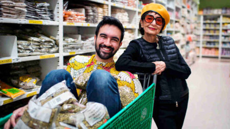 Il sindaco rapper di New York? La storia (poco conosciuta) di Zohran Mamdani e del suo alter ego Young Cardamom Zohran Mamdani quando era un rapper