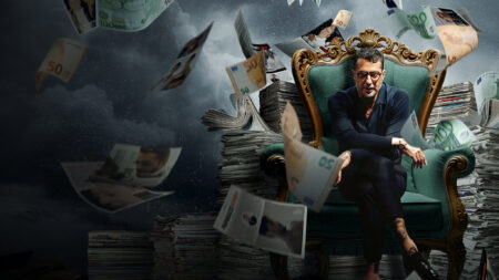 Fabrizio Corona: Io sono notizia, la recensione: quando la vita diventa spettacolo Un'immagine della docuserie Fabrizio Corona: Io sono notizia.