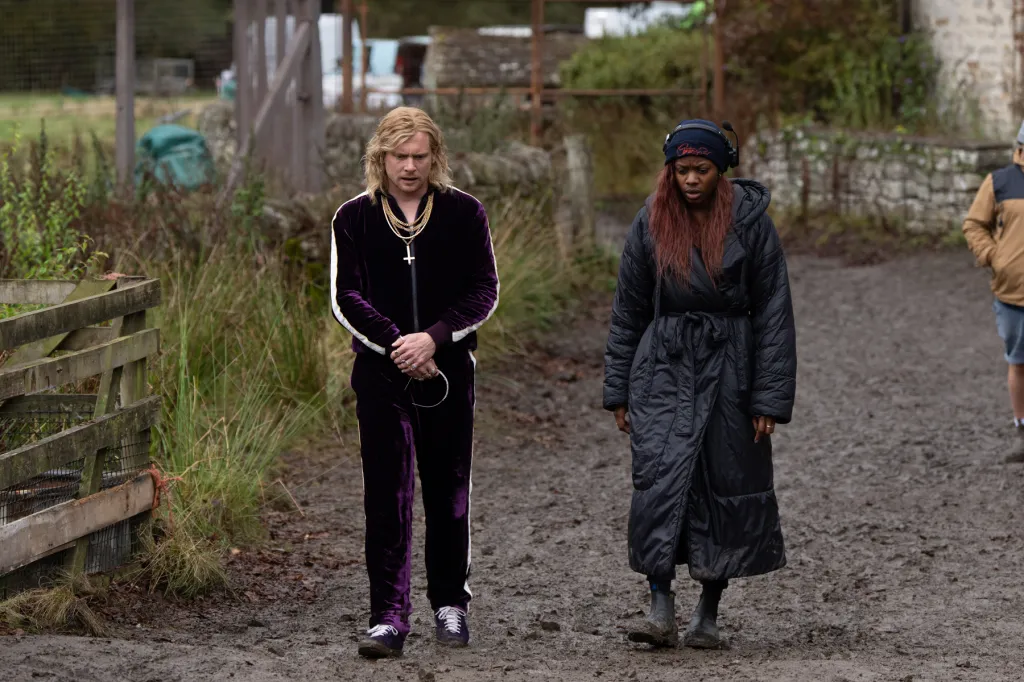 Una scena di 28 anni dopo - Il tempio delle ossa (fonte: Eagle Pictures)