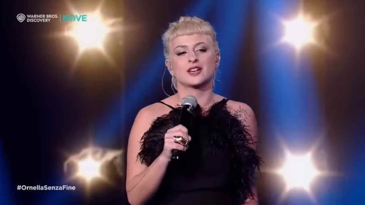 mi 232 sembrata ornella la nipote della vanoni canta senza fine in tv ed emoziona video da Cinemaserietv.it mi 232 sembrata ornella la nipote della vanoni canta senza fine in tv ed emoziona video