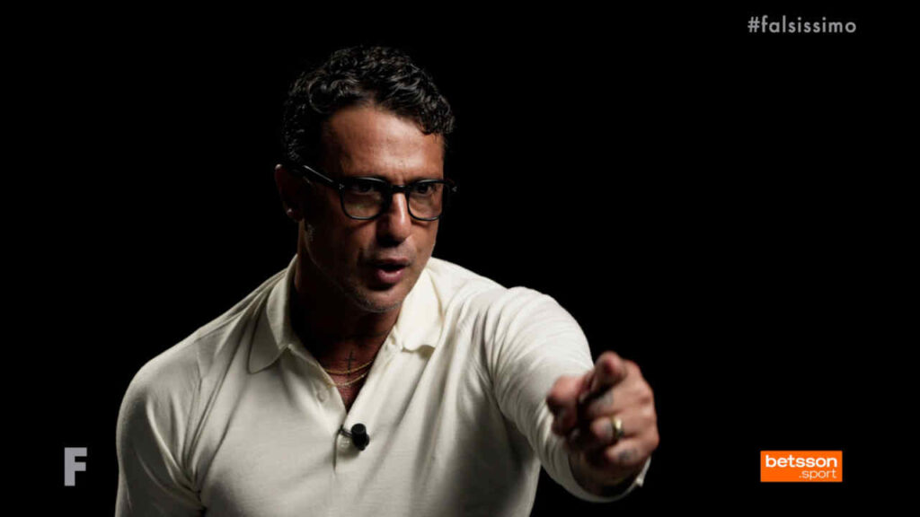 Fabrizio Corona in Falsissimo episodio 21