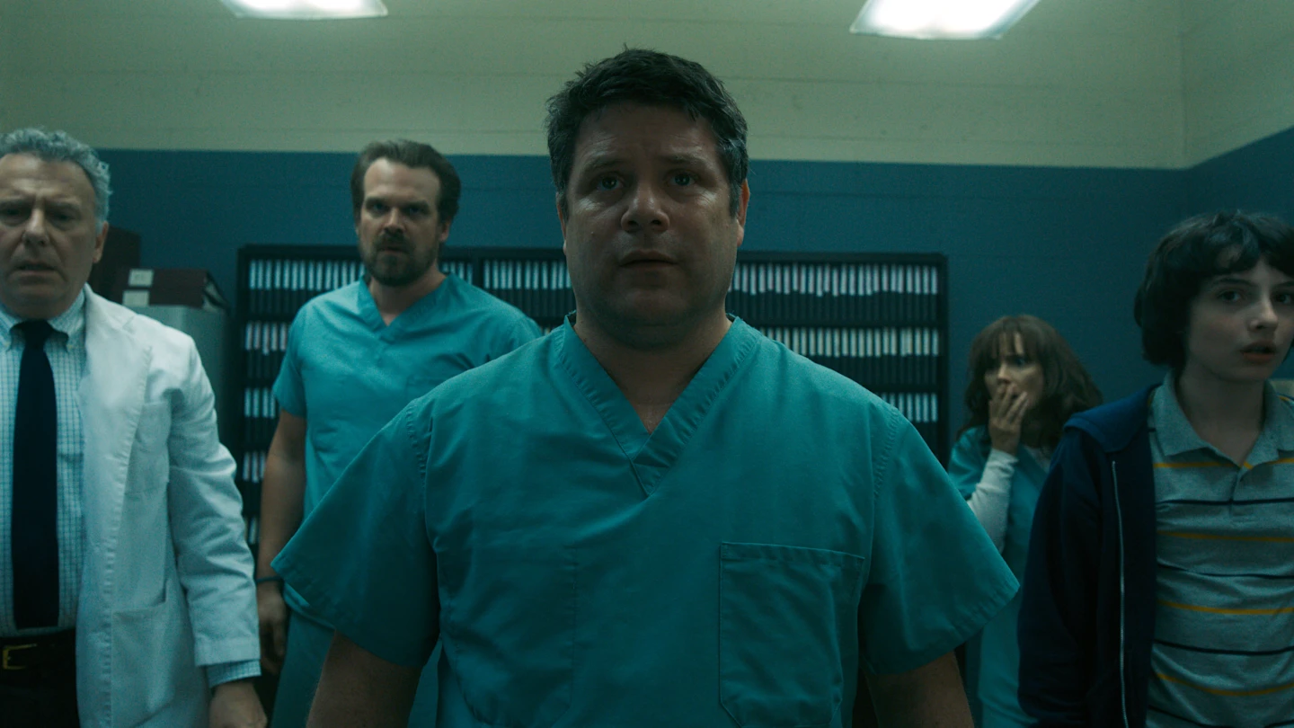 Stranger Things: una scena dell'ottavo episodio della seconda stagione.