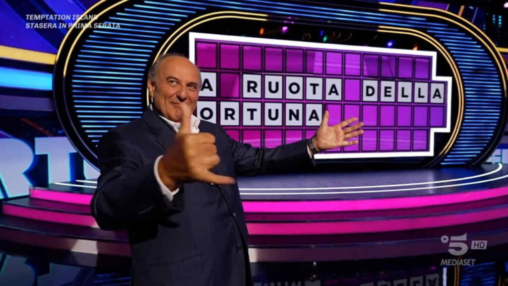 Gerry Scotti a La ruota della fortuna