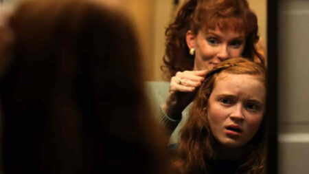 Jennifer Marshall e Sadie Sink in Stranger Things