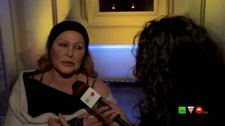 Ursula Andress vittima di truffa per 20 milioni di euro, l’indagato si suicida Ursula Andress