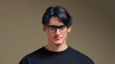 Perché don Alberto Ravagnani ha lasciato la tonaca: “Molti preti hanno doppie vite” Don Alberto Ravagnani (fonte: YouYbe)