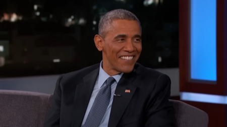 Barack Obama e gli alieni: il chiarimento social dopo le parole che hanno fatto esplodere il web Barack Obama (fonte: Youtube)