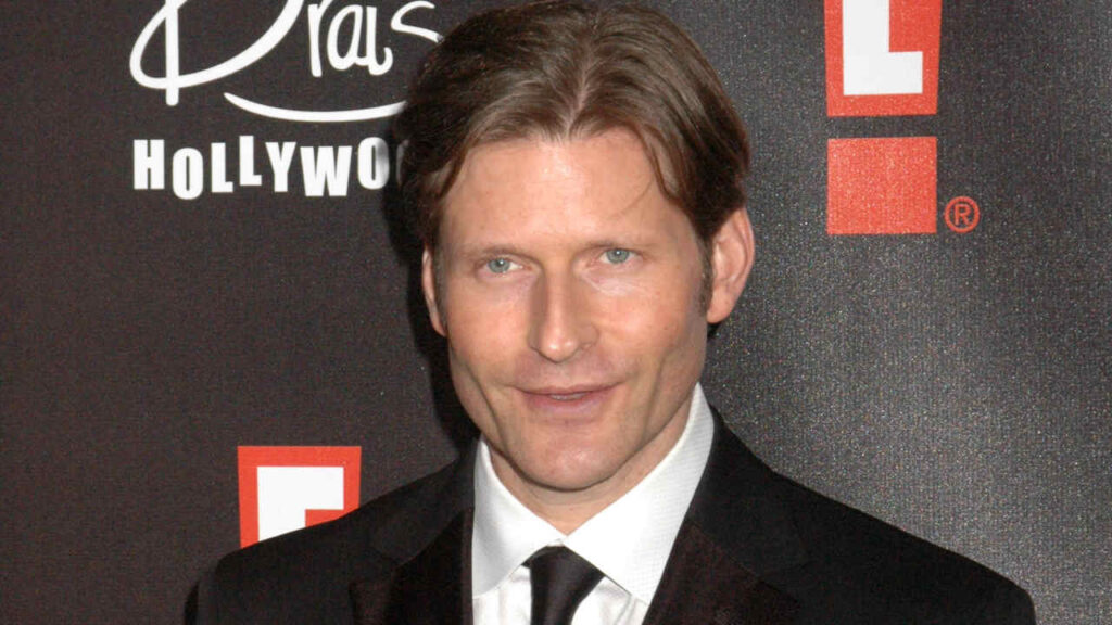 Crispin Glover travolto da accuse shock: aggressione, frode e violenze, ma la sua versione ribalta tutto Crispin Glover