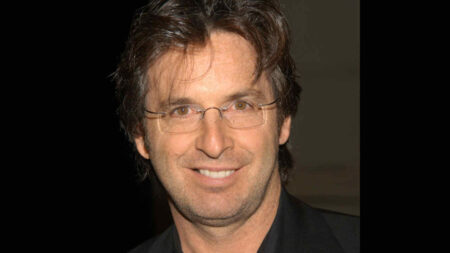 È morto Robert Carradine – il “papà” di Lizzie McGuire si è tolto la vita: “Lottava contro il disturbo bipolare” David Carradine