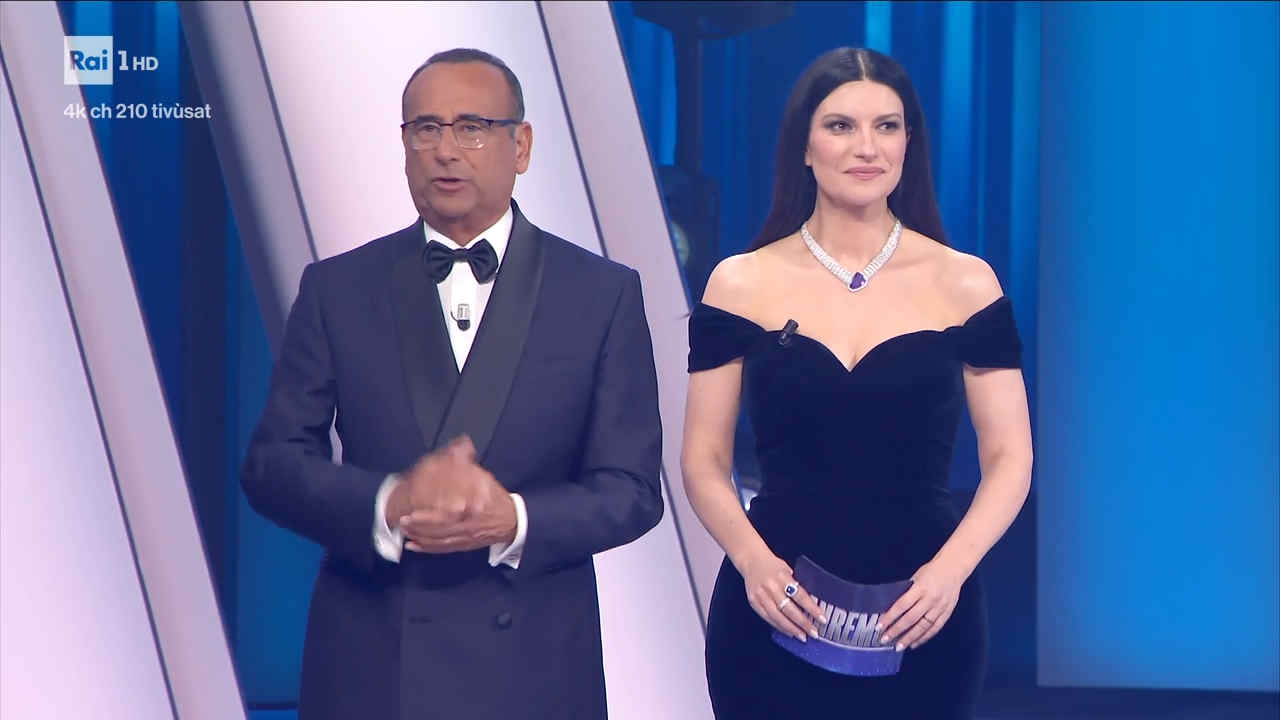 Carlo Conti e Laura Pausini a Sanremo 2026, prima serata