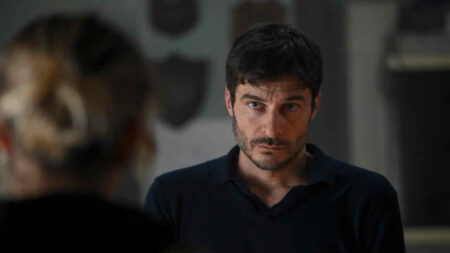 Lino Guanciale in L'invisibile - La cattura di Matteo Messina Denaro