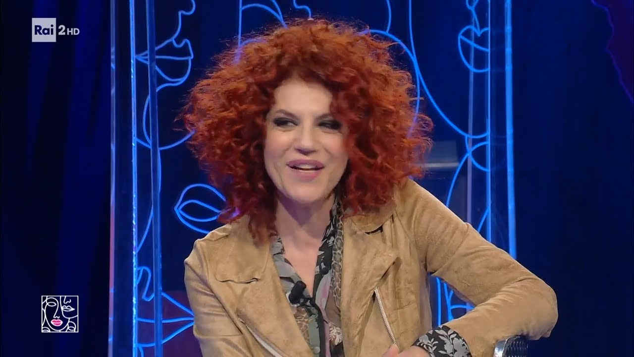 manuela-villa-polemica-contro-domenica-in-esclusa-dall-omaggio-a-mio