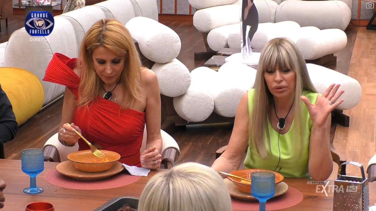 Alessandra Mussolini e Adriana Volpe al Grande Fratello Vip 2026
