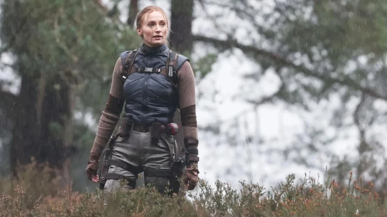 Sophie Turner nei panni di Tomb Raider.